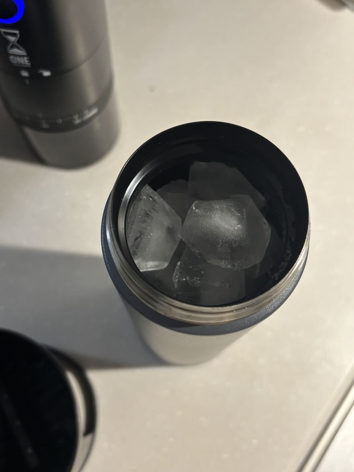 京セラ セラマグに氷を入れる 京セラ セラマグに氷を入れる