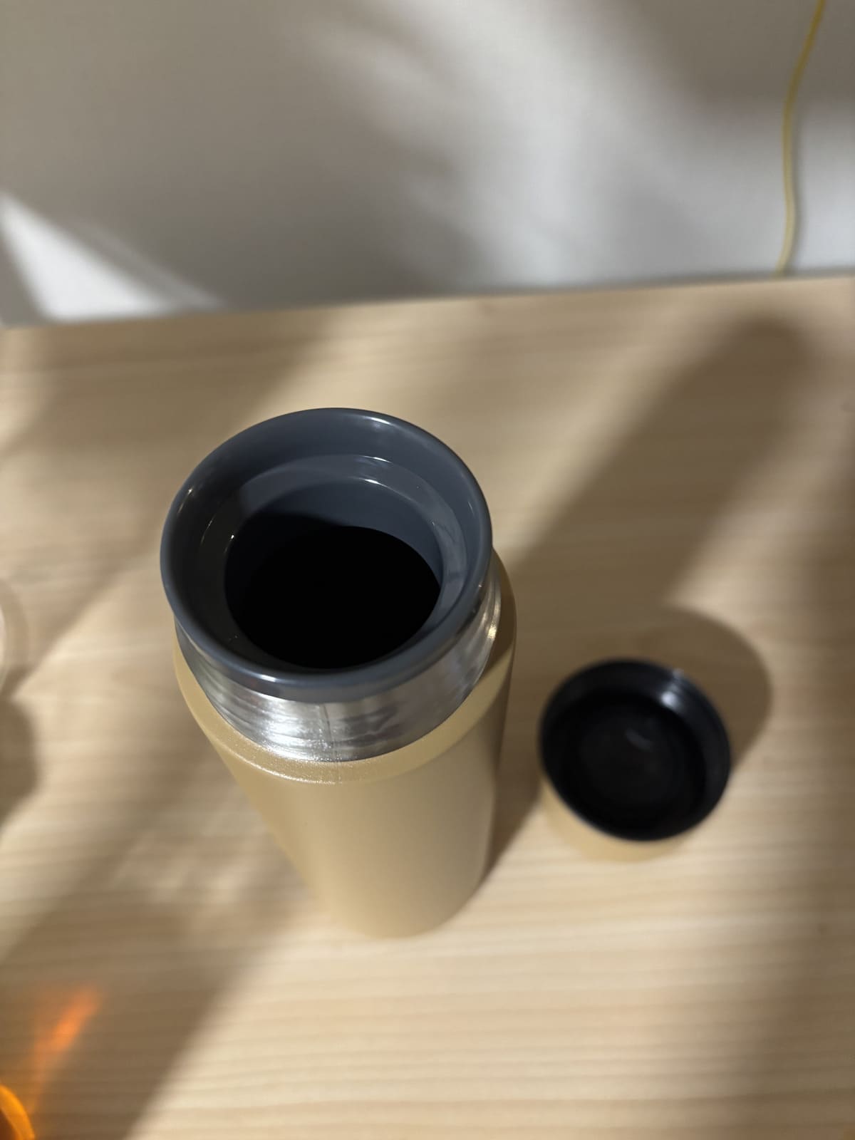 京セラ セラミックマグボトル300ml 上からの写真 京セラ セラミックマグボトル300ml 上からの写真