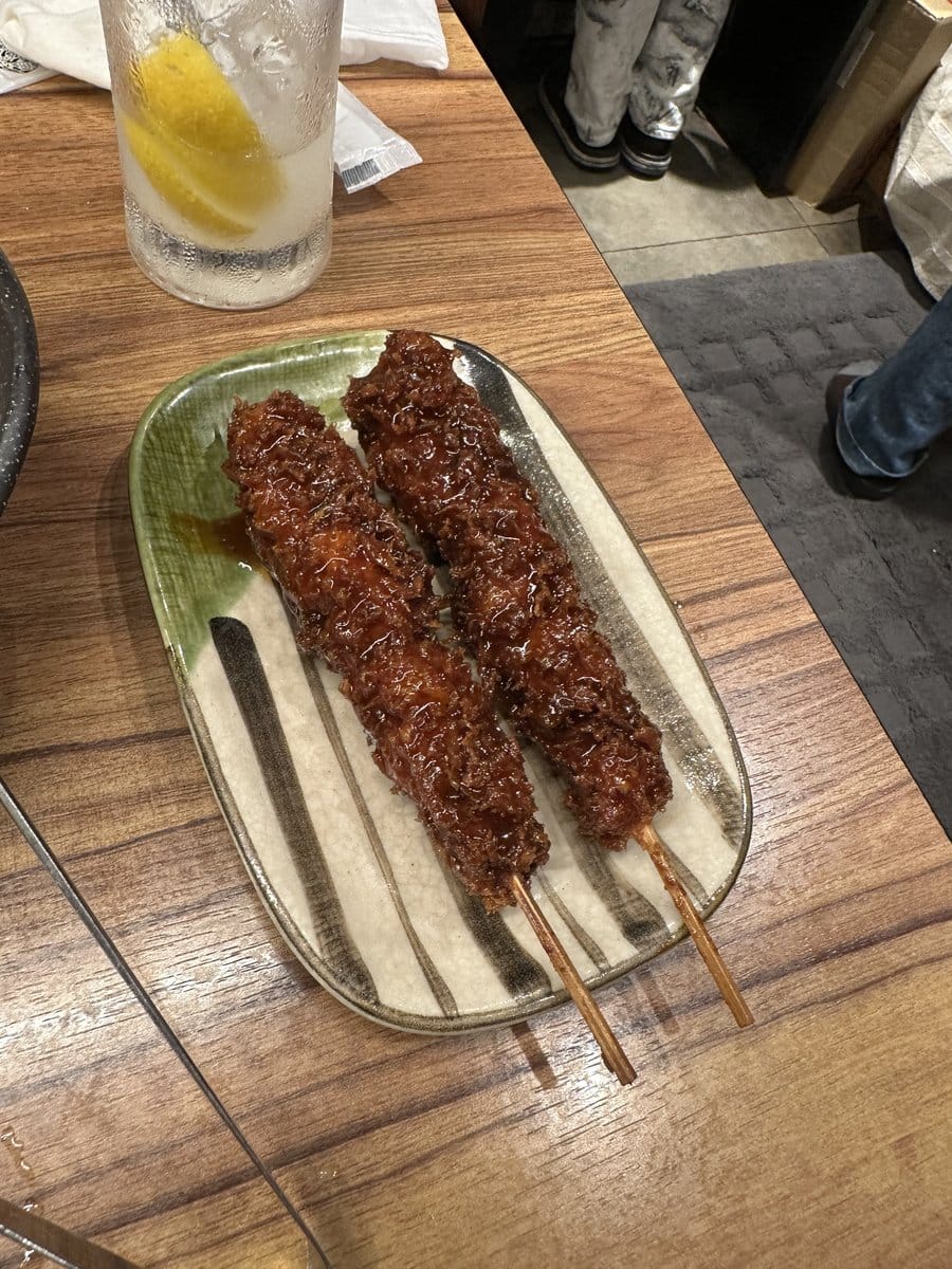風来坊 東桜店の味噌だれの鶏串カツ