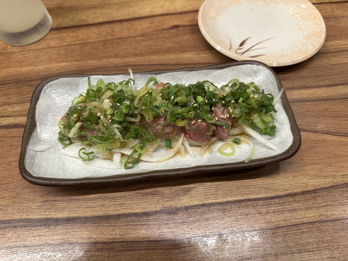 風来坊 東桜店の低温調理の鶏レバー ねぎレバ