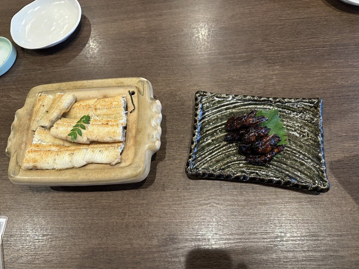 炭焼 うな富士の白焼と肝焼き