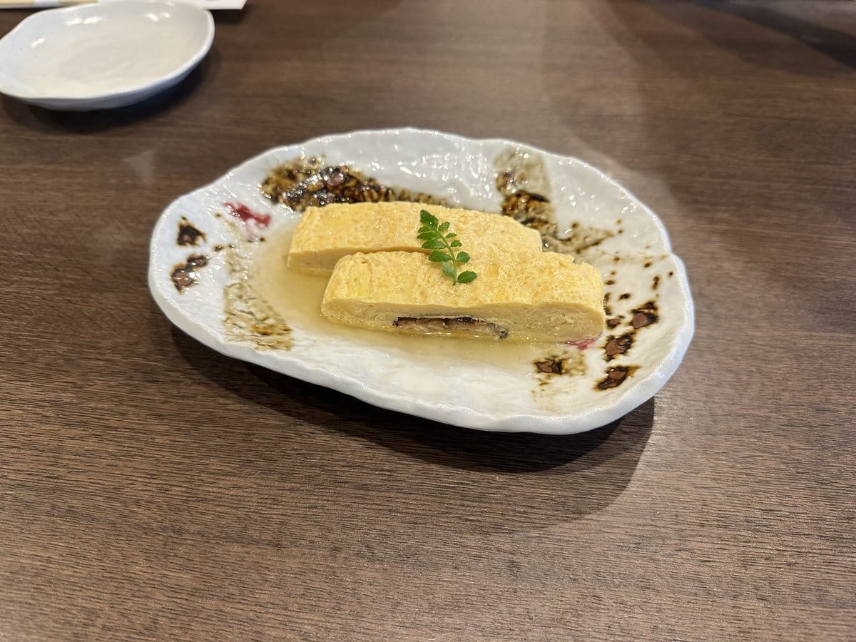 炭焼 うな富士のうまき（うなぎ入りの厚焼き玉子）